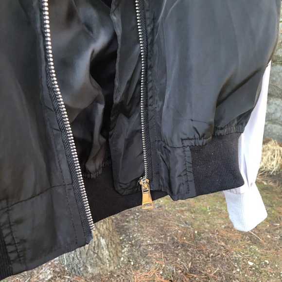 LIGHTWEIGHT COLORBLOCK BOMBER - Picture 8 of 12